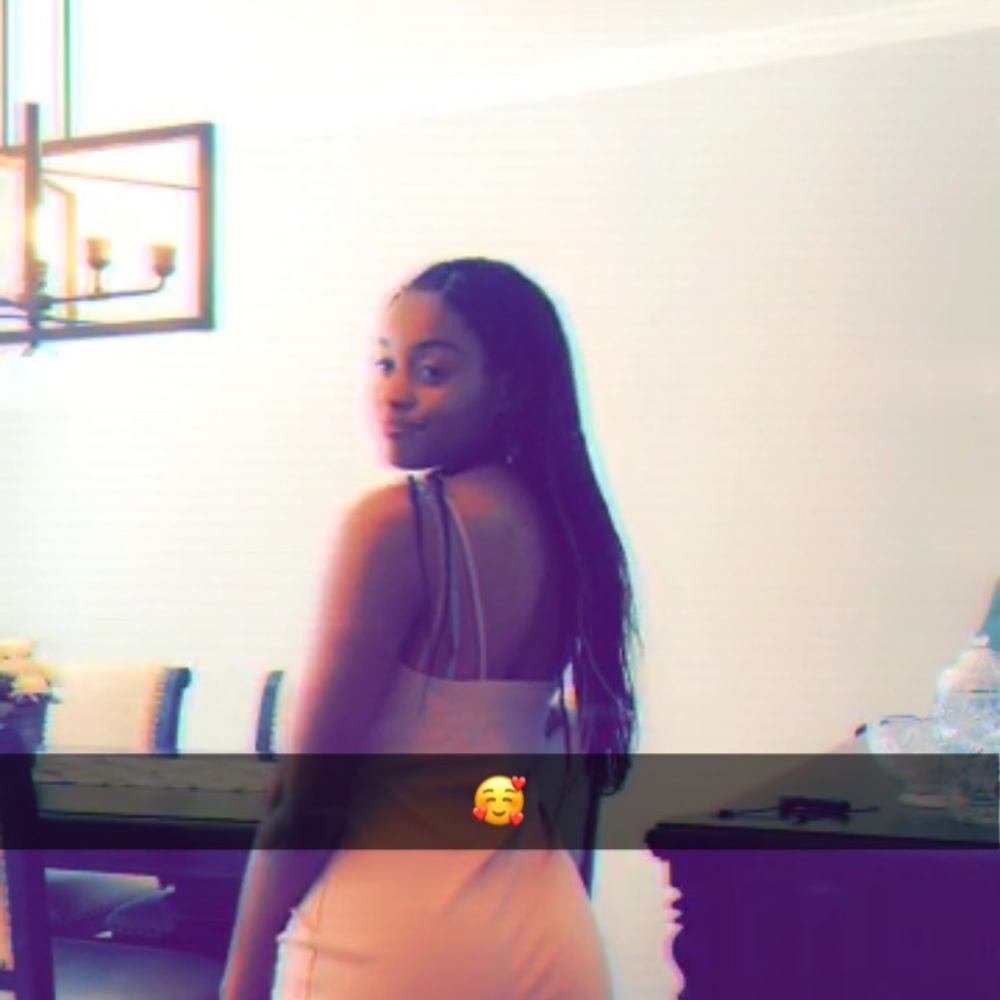 Meet your Posher, Lexi